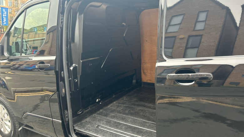 Ford Transit Custom 280 L1 Diesel Fwd 2.0 EcoBlue 130ps Low Roof Limited Van